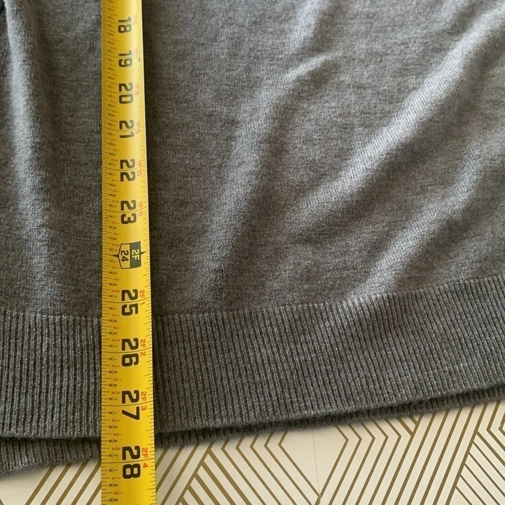 Hampshire Studio Gray Sweater Size L